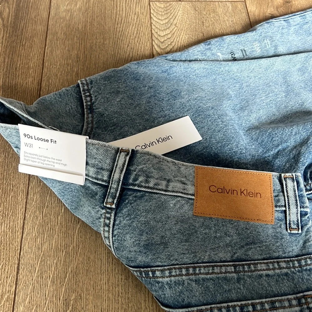 Calvin Klein men’s jeans 90s loose fit